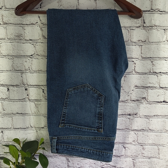 Amazon Essentials 38 x 29 Skinny Stretch Blue Denim Men's Jeans - Picture 3 of 12